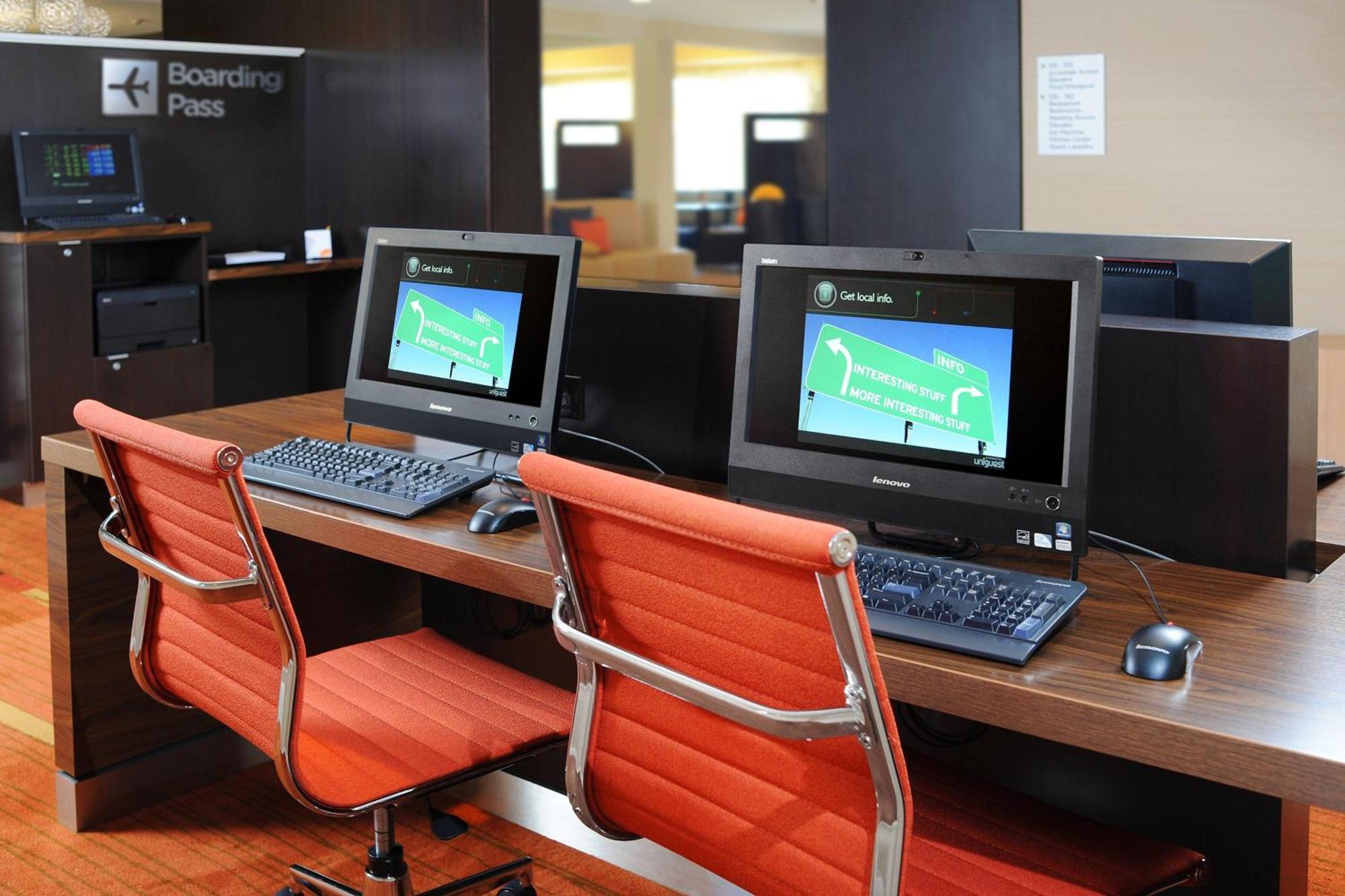 Courtyard By Marriott Oklahoma City Airport Екстер'єр фото
